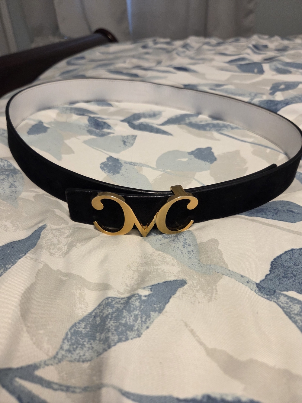 Mark Chris Mens ITALIAN suede Belt. For Waist Size 32.  Gold buckle